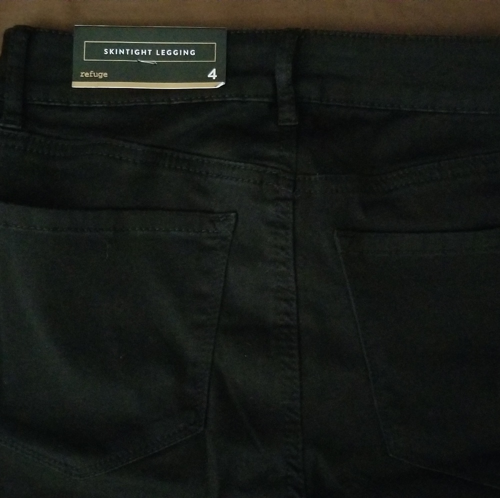 Jeans - Picture 3 of 3